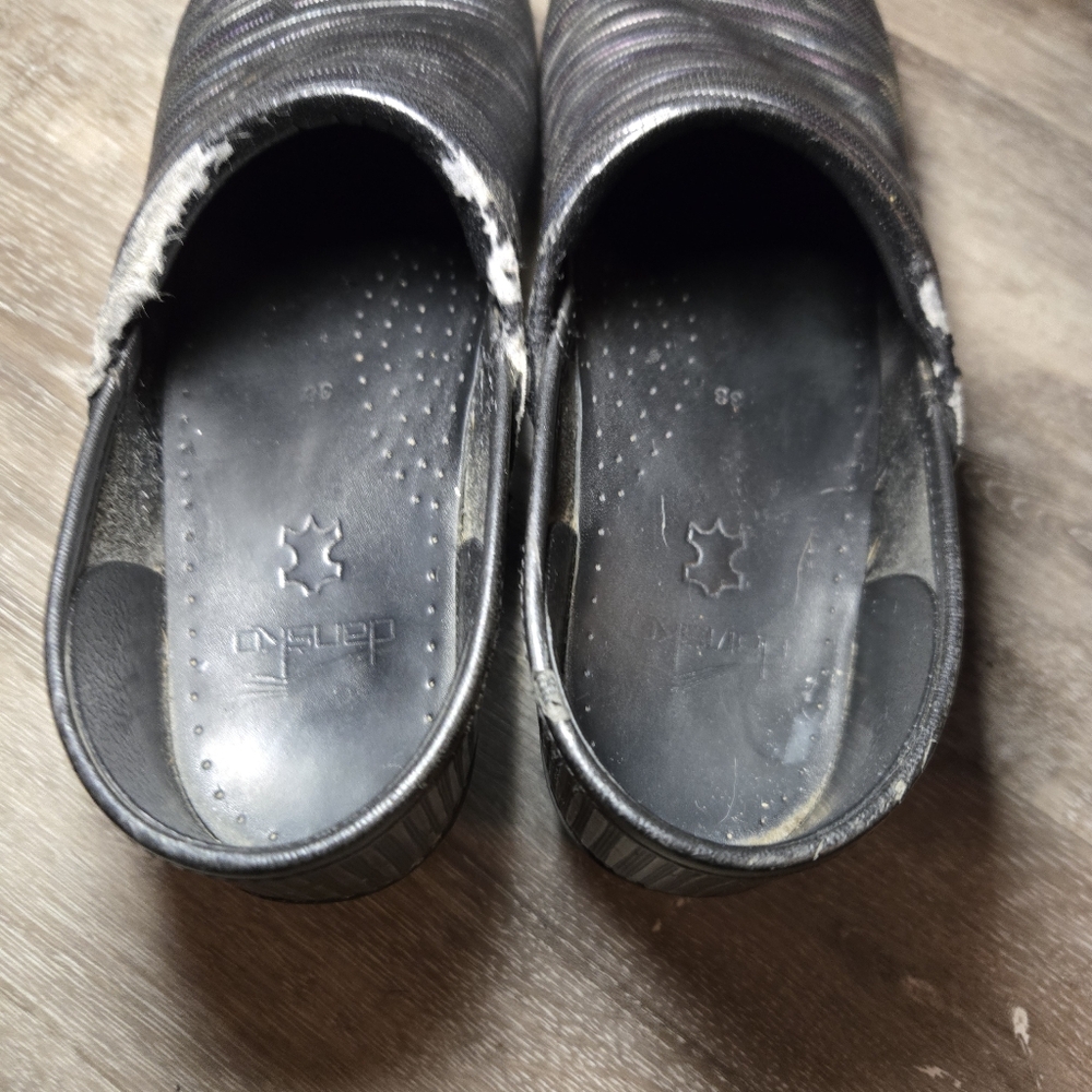 Dansko Clog Size 38 US 7.5/8 Metallic Striped Nurse Shoe - Picture 6 of 11